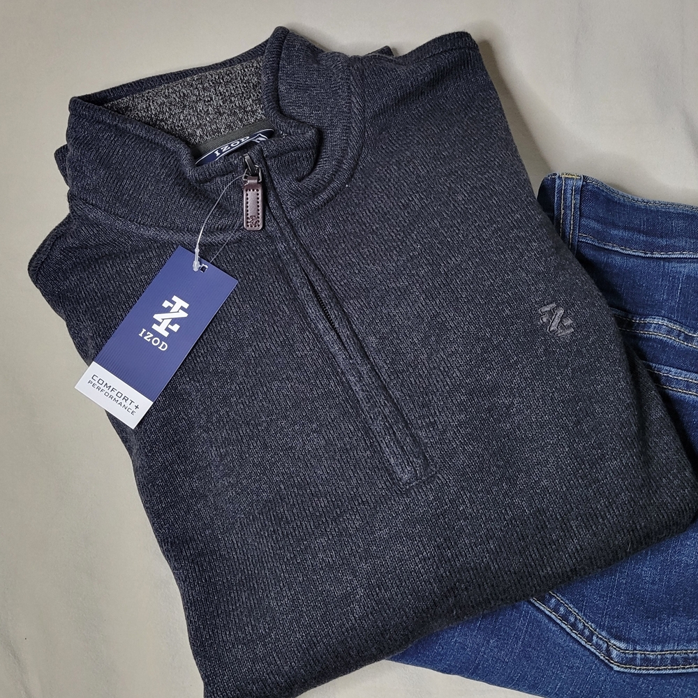 IZOD Men's Dark Gray Quarter Zip Sweater